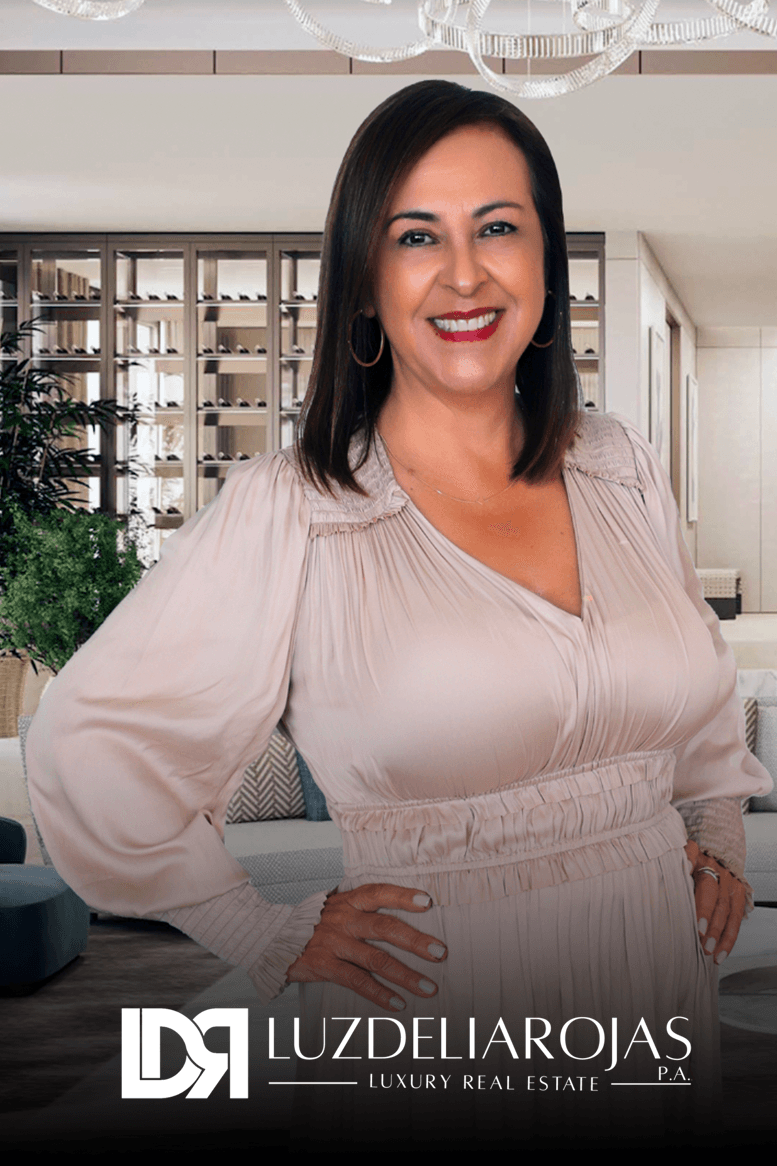 Luz Rojas headshot